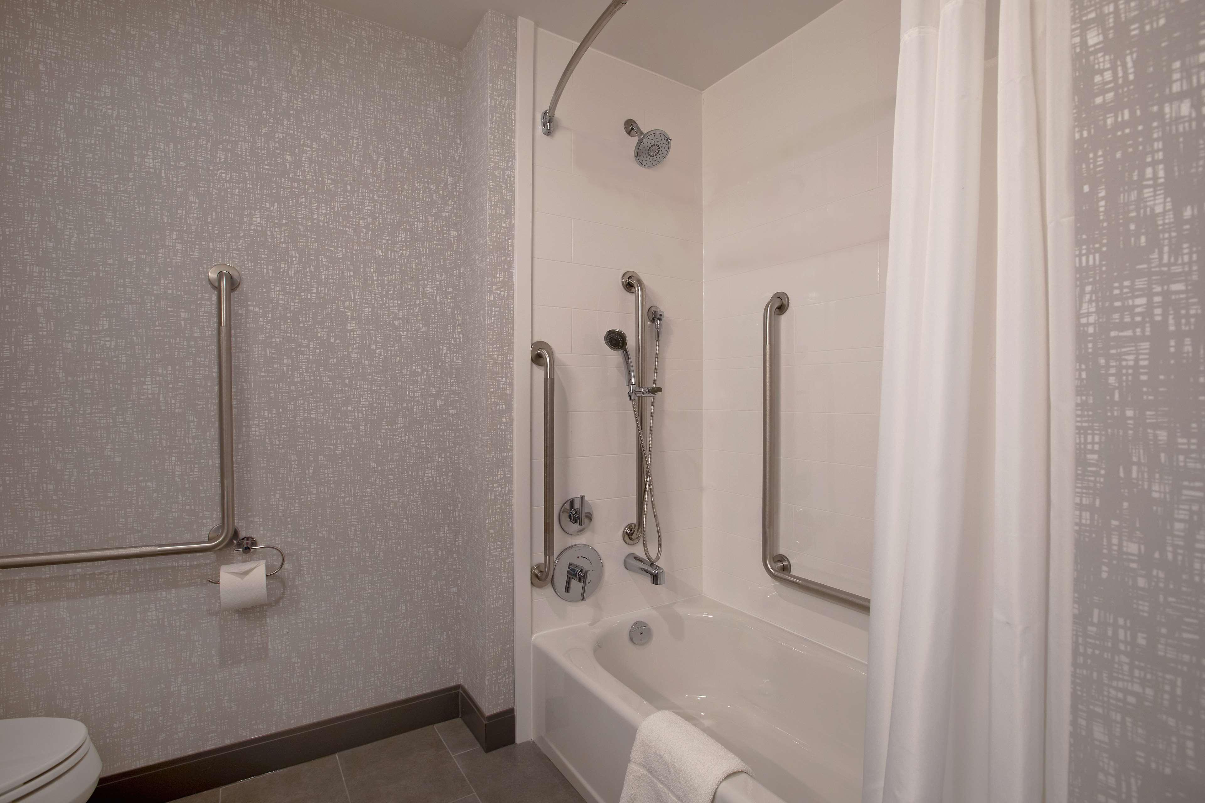 Hampton & West, Ontario, Canada Hotel 3*