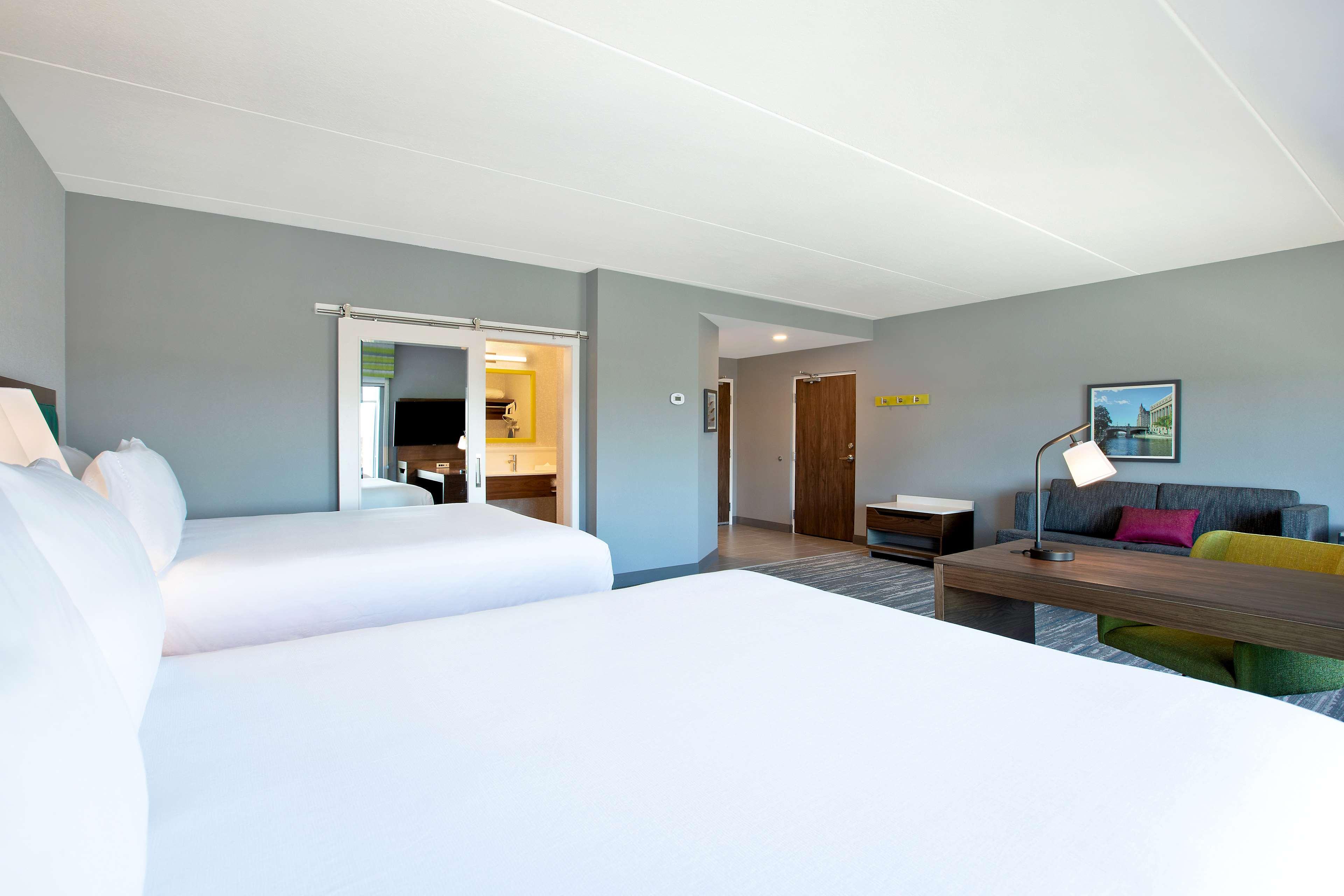 Hampton & West, Ontario, Canada 3* Ottawa