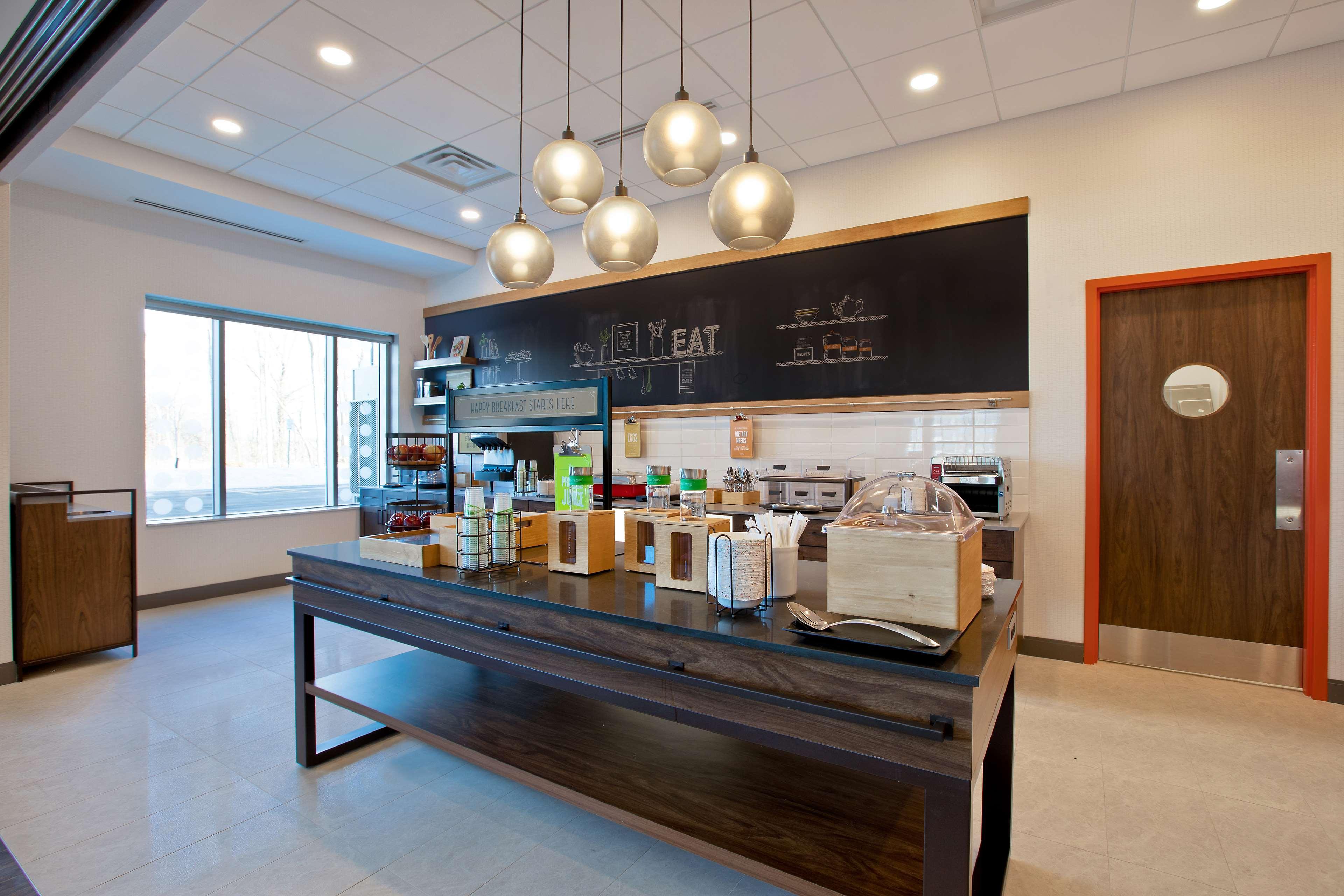 Hampton & West, Ontario, Canada 3*