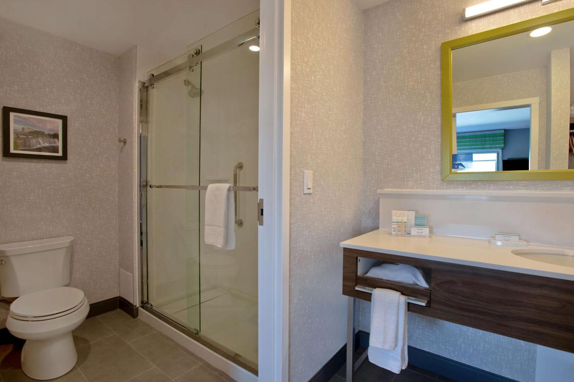 Hotel Hampton & West, Ontario, Canada 3*